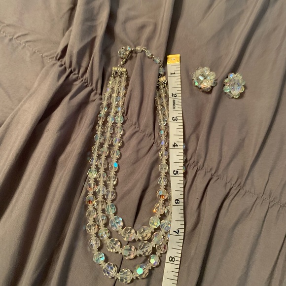Vintage 1950’s triple strand iridescent crystals Necklace & matching earrings - Picture 3 of 3